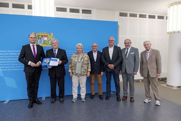 Finanz- und Heimatminister Albert Füracker verleiht Demografiepreis Bayern 2023