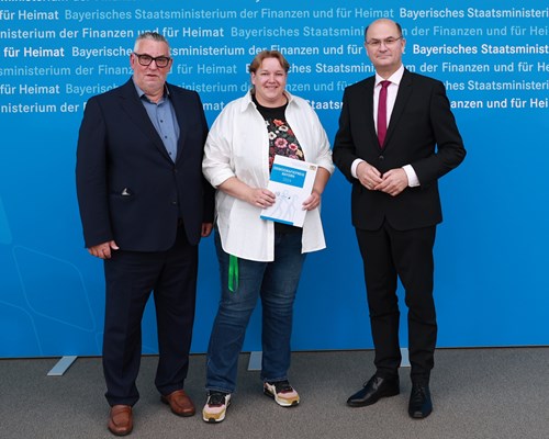 Finanz- und Heimatminister Albert Füracker verleiht "Demografiepreis Bayern 2024"