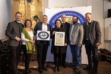 Finanz- und Heimatminister Albert Füracker verleiht Auszeichnung „Musikantenfreundliches Wirtshaus“