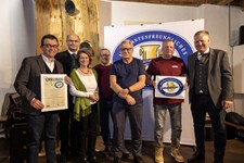 Finanz- und Heimatminister Albert Füracker verleiht Auszeichnung „Musikantenfreundliches Wirtshaus“